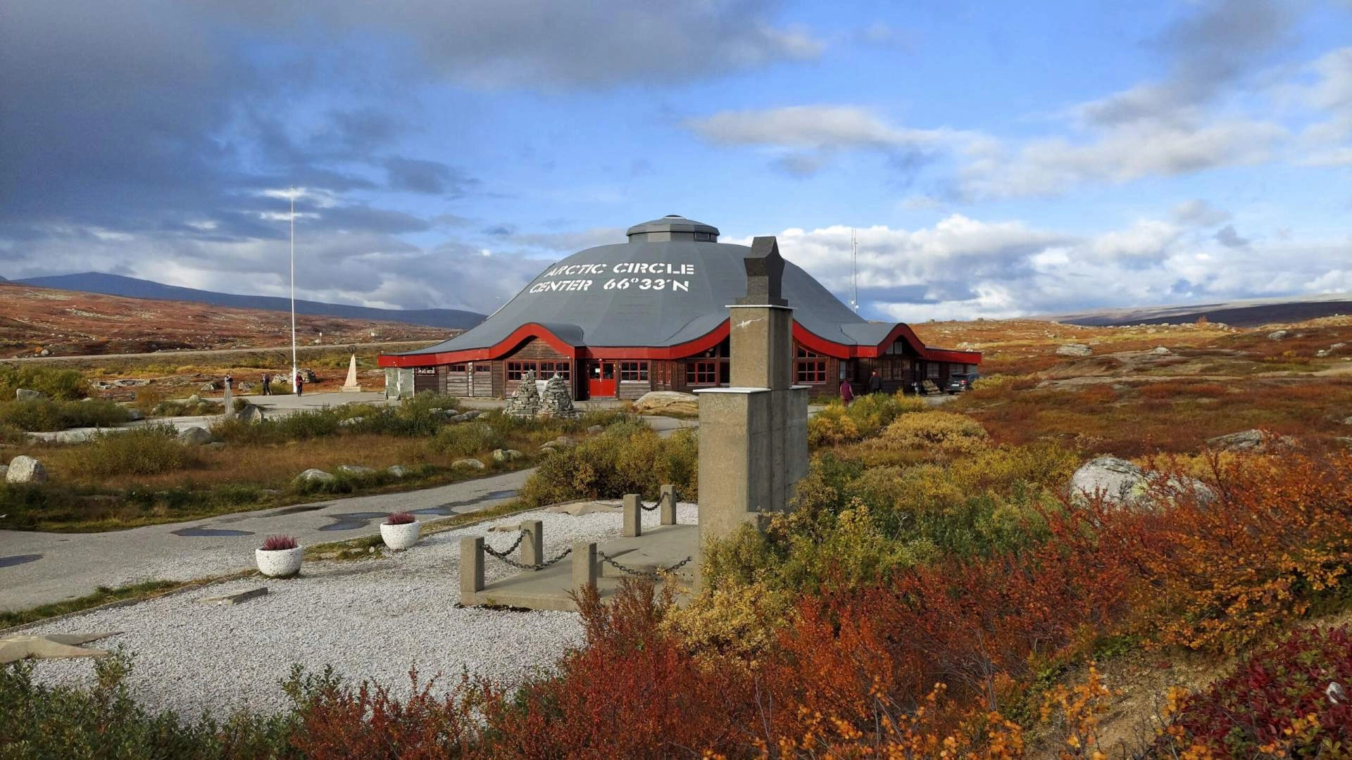 Fine Missione - Arctic Circle Center - Parco Nazionale Saltfjellet, E6 Saltfjellveien 1850, 8630 Storforshei, Norvegia; areale d'attracco.