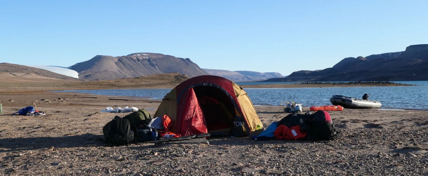 Insediamento temporaneo presso l'estremo occidentale della Valle di Wandel
