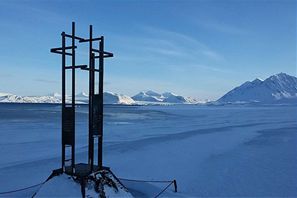 Monumento ai caduti del Dirigibile ITALIA